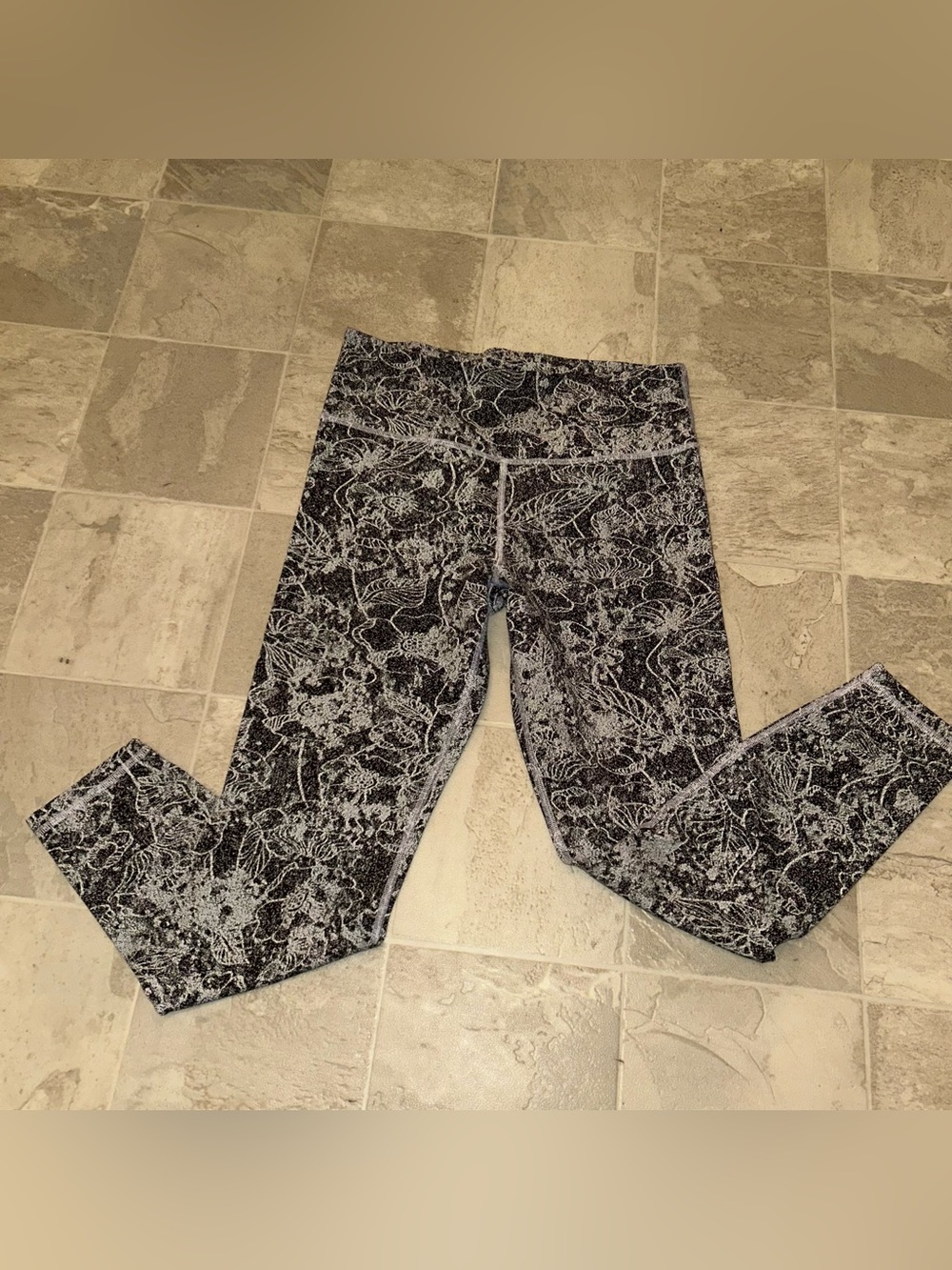 Black & White floral Print Leggings